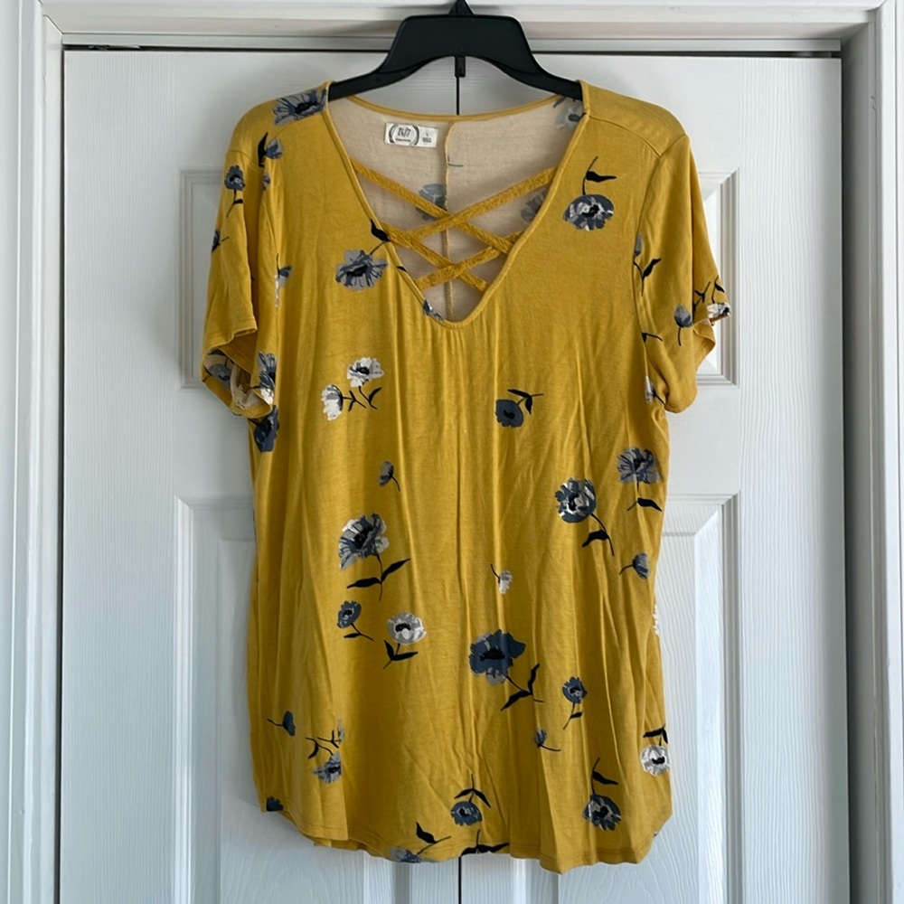 Maurice’s T-Shirt